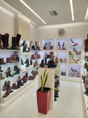 fardoulishoes.gr